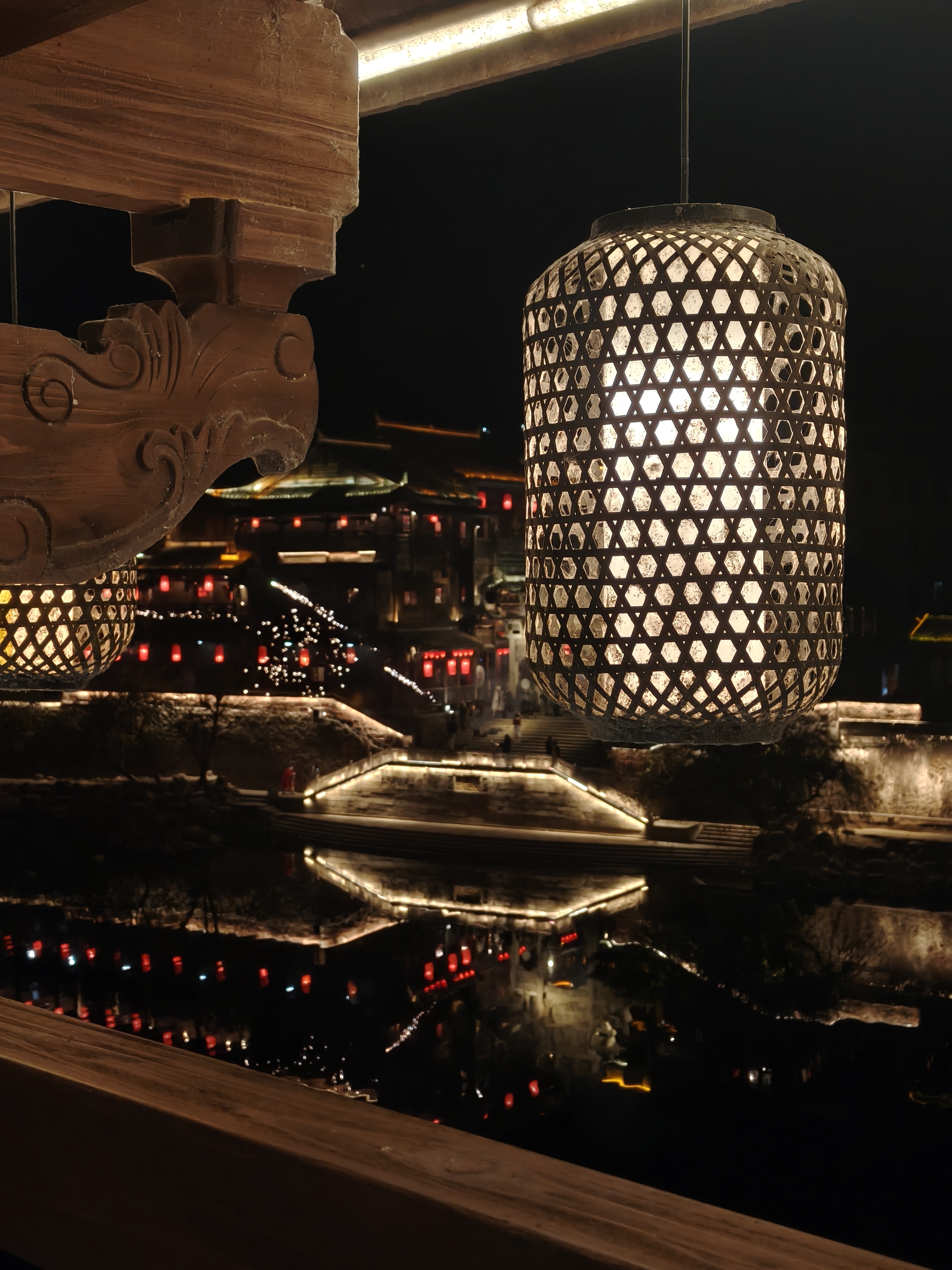 ！灯笼和烟花！